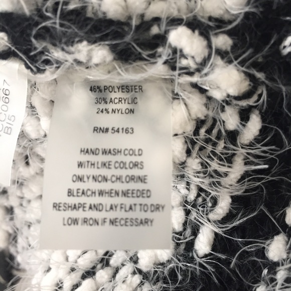 Calvin Klein | Fuzzy Striped Eyelash Sweater - Picture 5 of 6